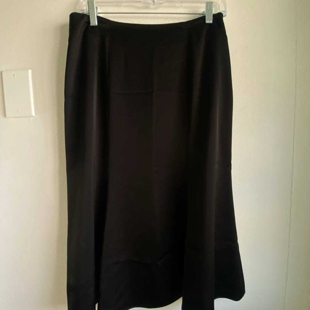 Elegant Black Women's Skirt